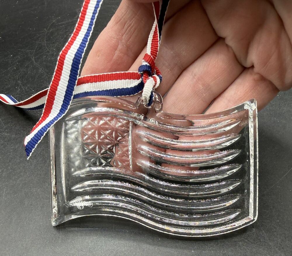 Waterford Crystal Spirit of America American Flag Ornament - #108601 EUC -LO32